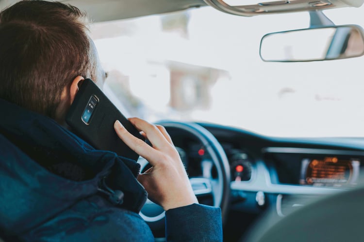 Stricter laws on mobile phone use behind the wheel coming in 2021