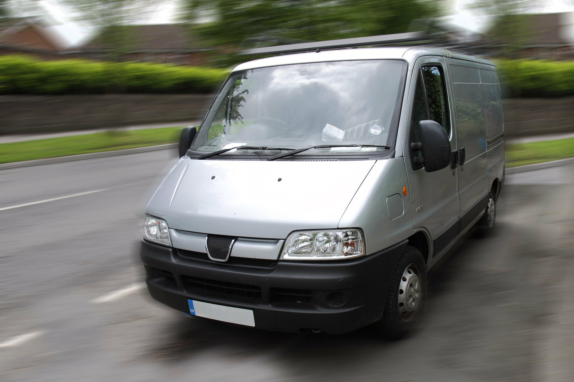 Camionnettes et véhicules utilitaires professionnels : quelles assurances