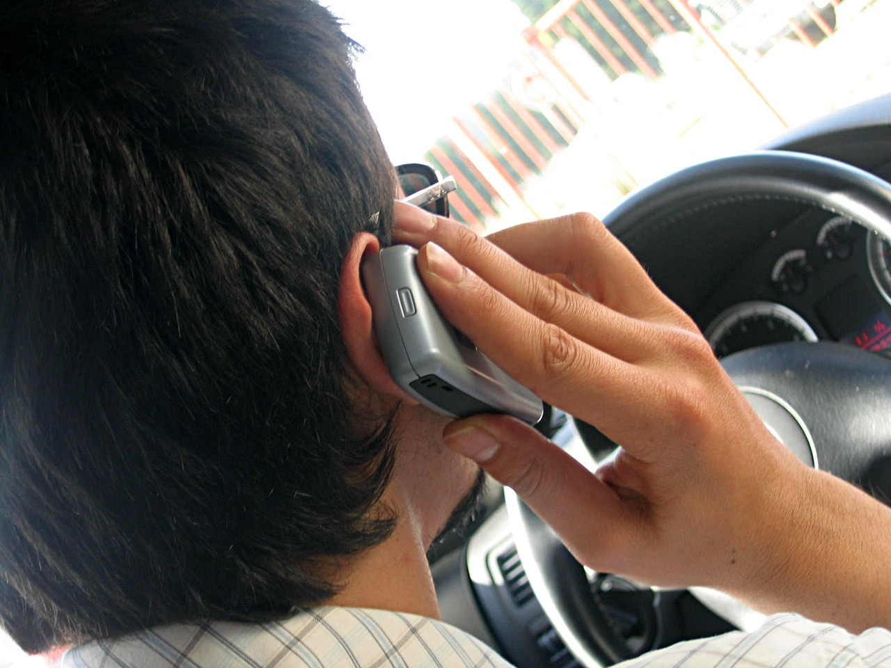 Mobile phone use while driving: hands-free dangerous according to a recent study